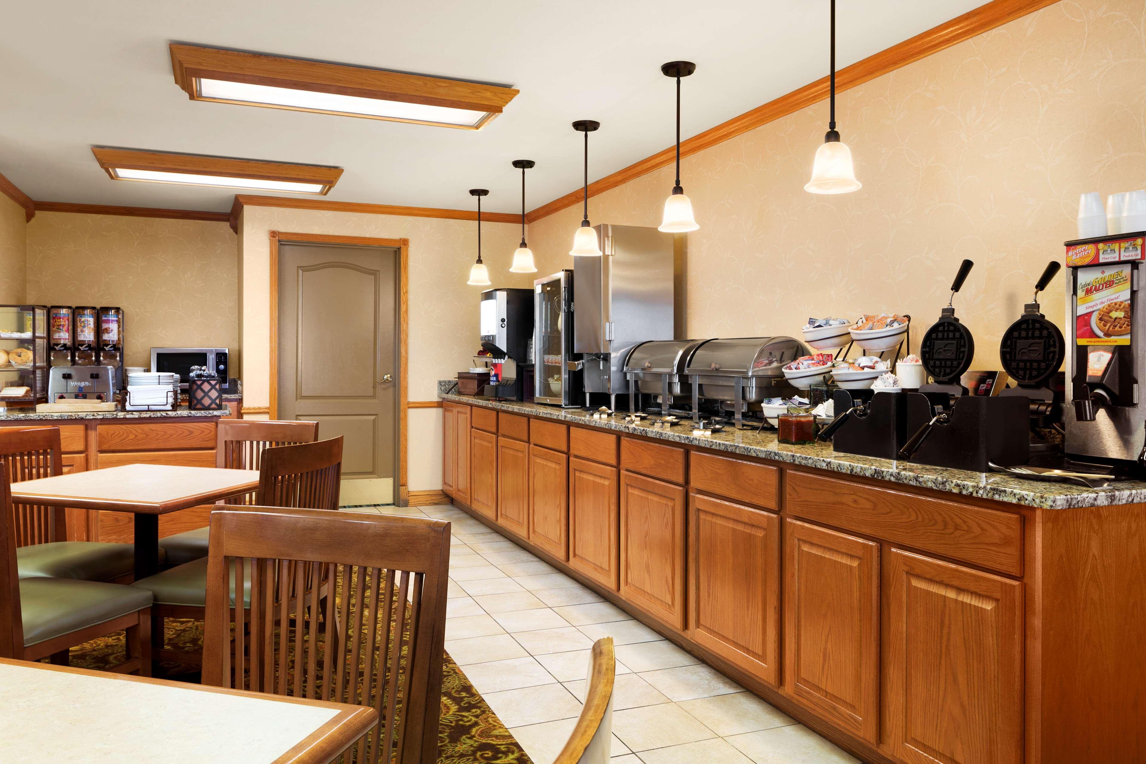 Country Inn & Suites By Radisson Kenosha - Pleasant Prairie Екстериор снимка