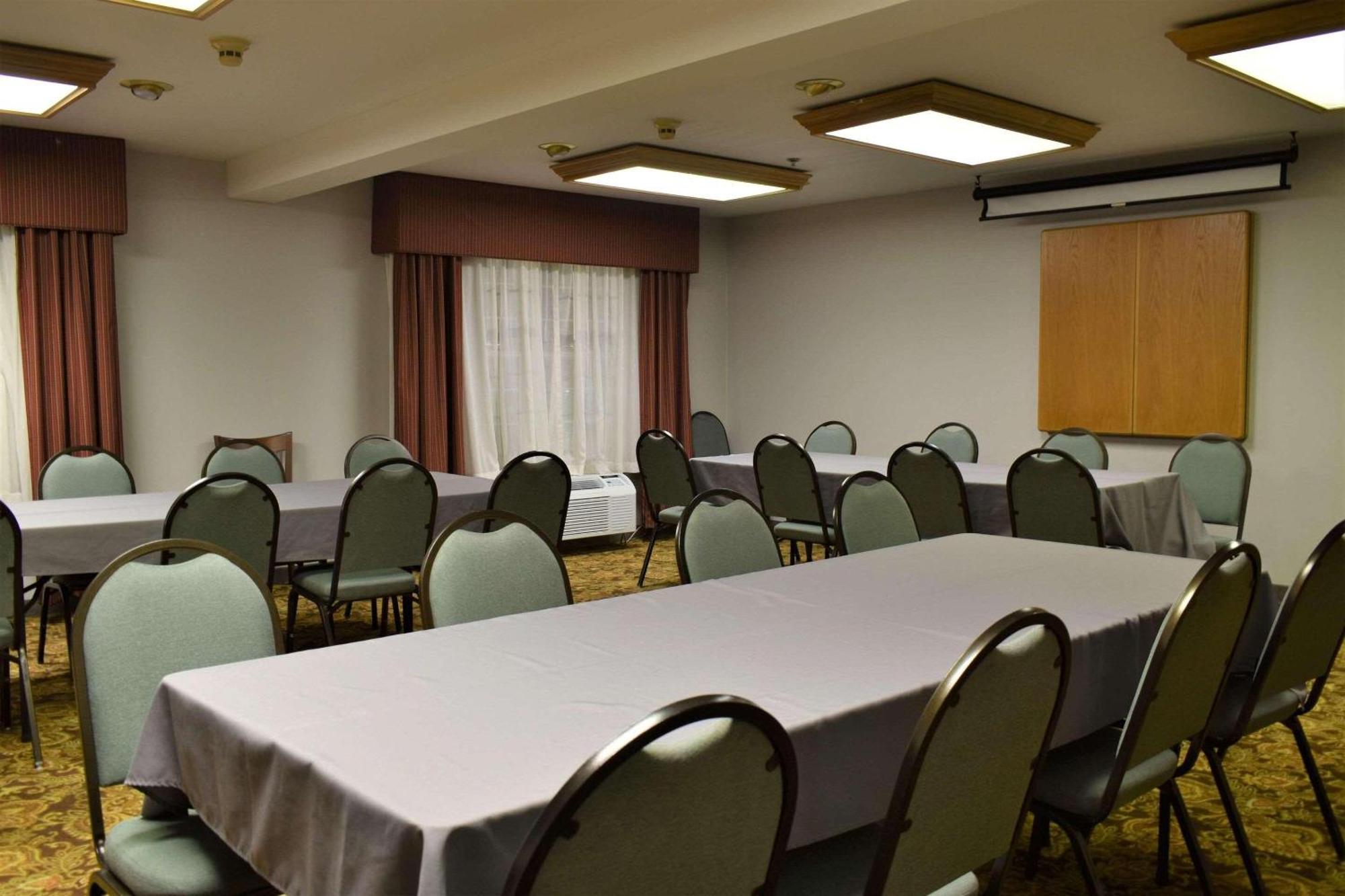 Country Inn & Suites By Radisson Kenosha - Pleasant Prairie Екстериор снимка